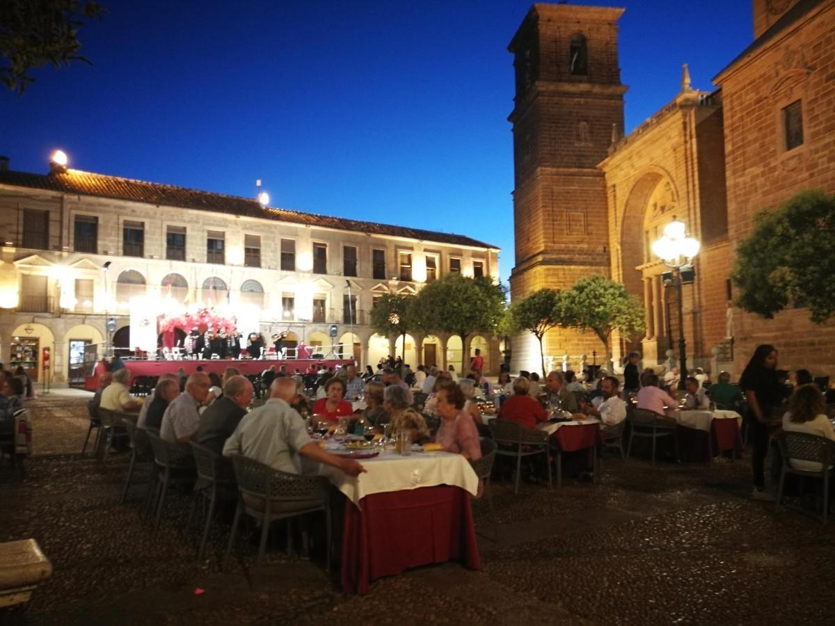 La Casona Del Abuelo Parra Hotel Villanueva De Los Infantes Bagian luar foto