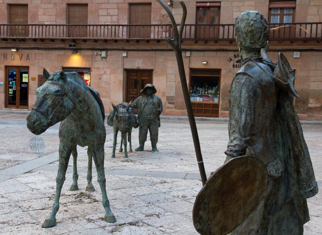 La Casona Del Abuelo Parra Hotel Villanueva De Los Infantes Bagian luar foto